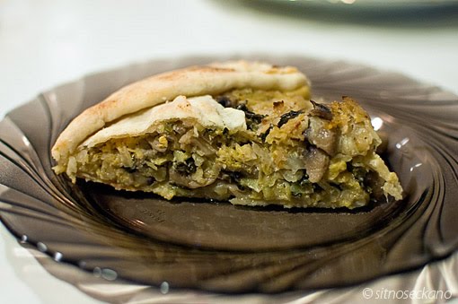 sitno seckano: Галета со зелка и печурки / Cabbage and mushroom galette