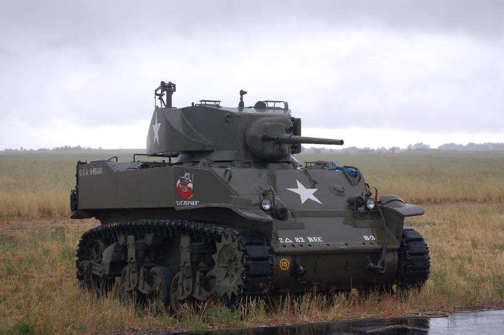 легкий танк стюарт. м3 lee танк. M3 grant танк. м3а1 стюарт. м3 01.