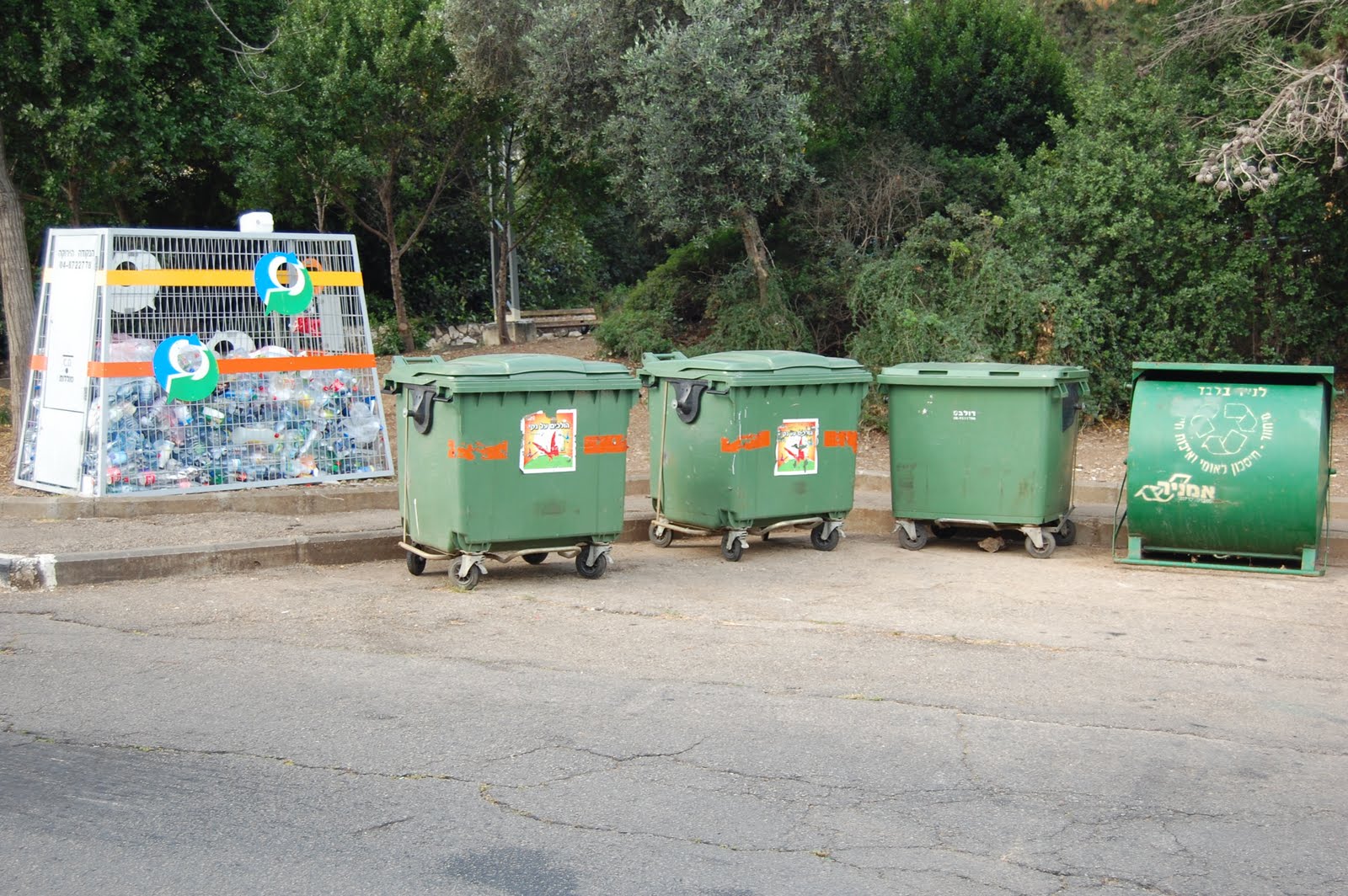 show us your city garbage containers | Page 4 | SkyscraperCity Forum