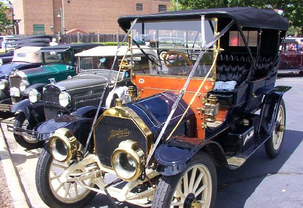 Margy's Musings: Antique and Old Cars