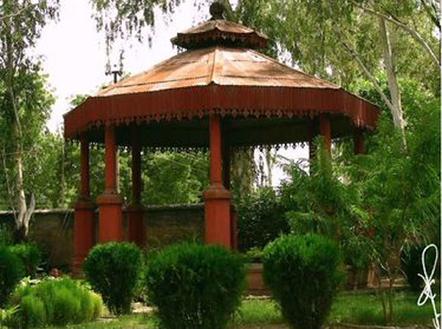 Dayalbagh Gardens