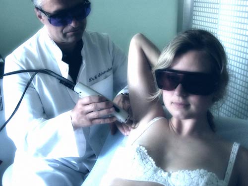 [lazerepilasyonu.jpg]