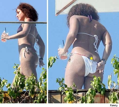 Alicia Keys While sunbathing in Rio on Monday, Alicia Keys got her panties ...