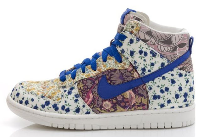 [nike-dunk-42.jpg]