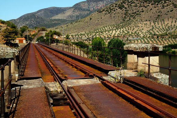 [Barca-D'Alva-011.jpg]