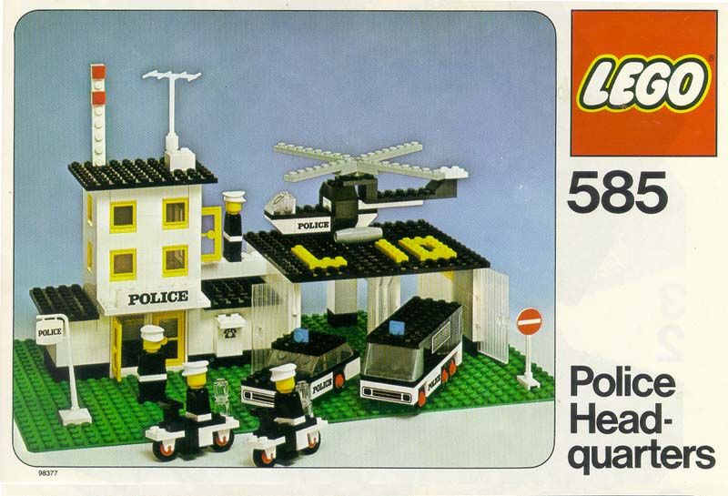 [585+-+LEGO.jpg]