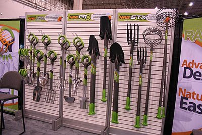 [Independent+Garden+Center+Show+tools.jpg]