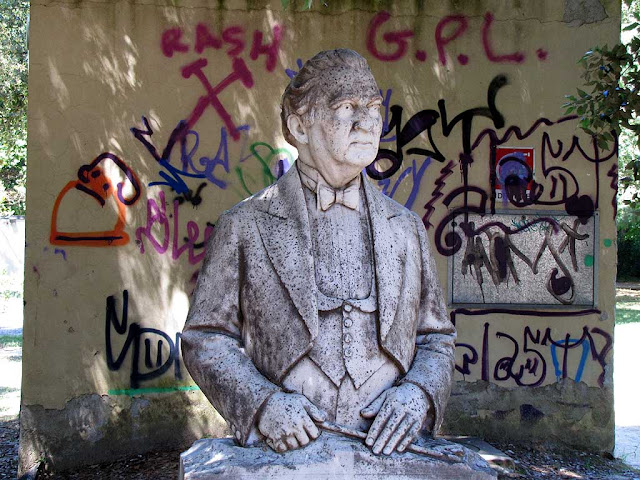 Bust of Pietro Mascagni, Livorno