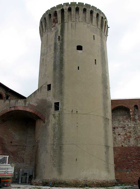 Mastio di Matilde, Fortezza Vecchia