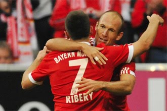 Robben debuta con dos goles en el Bayern
