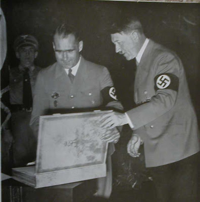 ADOLF HITLER BEST PICTURES: Adolf Hitler Pictures on His Birthday