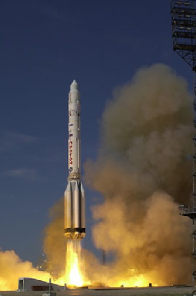Foguete russo "Proton" lança em órbita 3 satélites do sistema GPS Russo - Glonass