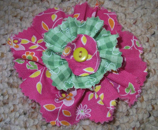 fabric flower made on bus