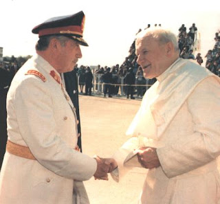 Pope_John_Paul_II_with_Pinochet.jpg