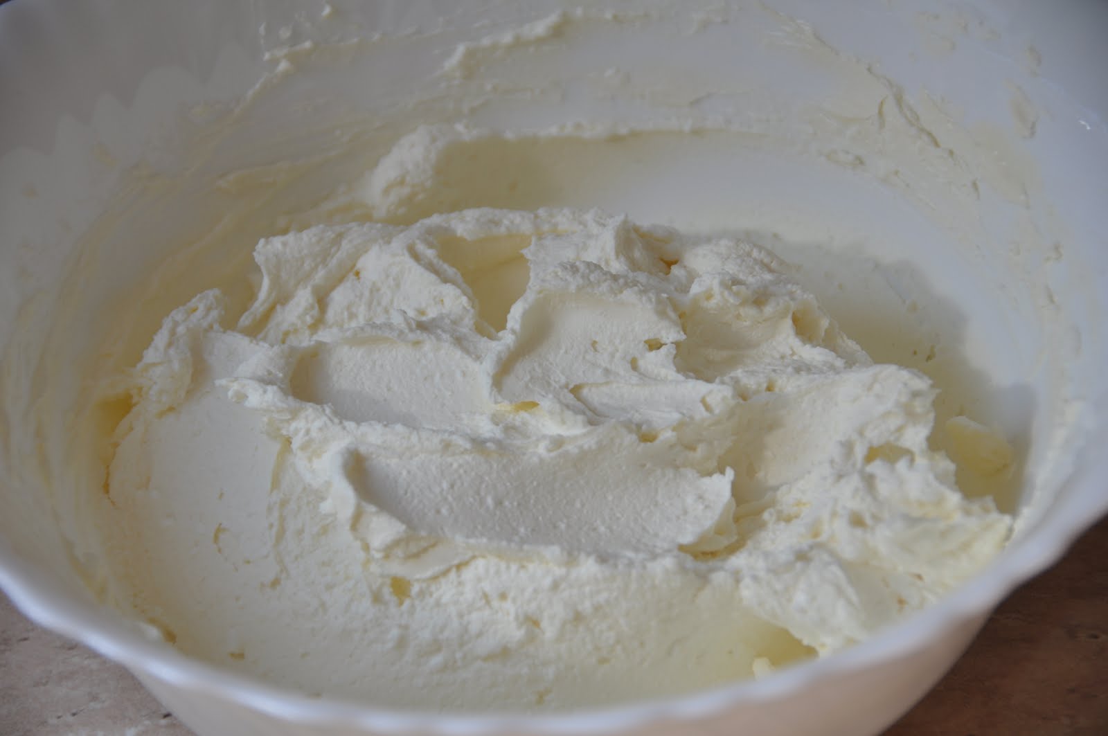 Melcul in bucatarie: Crema de branza cu ardei gras