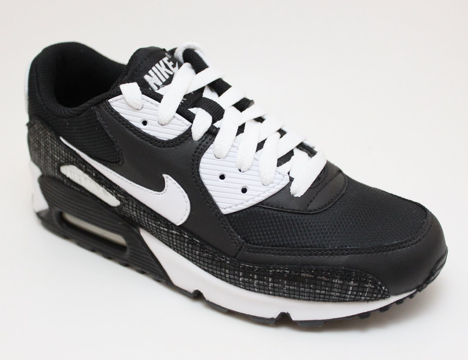 flavourfashion.ca NIKE HOLIDAY 10