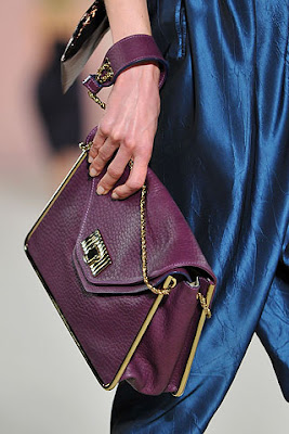 Couture Carrie: Trendspotting: Bracelet Clutch!