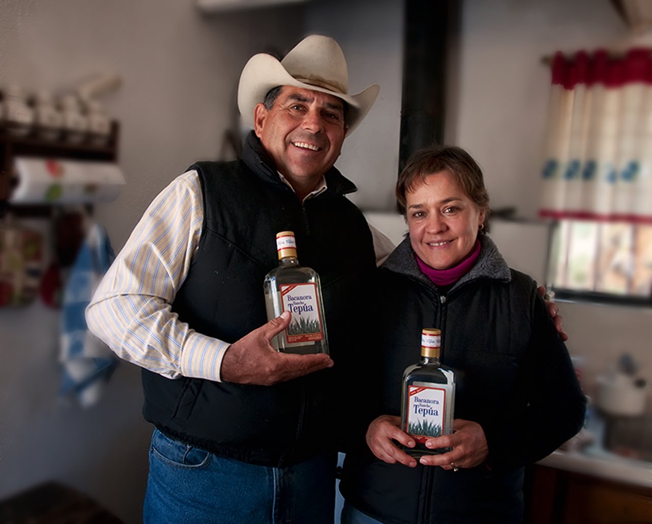 [RanchoTepuaRobertoLupita2Feb10.jpg]