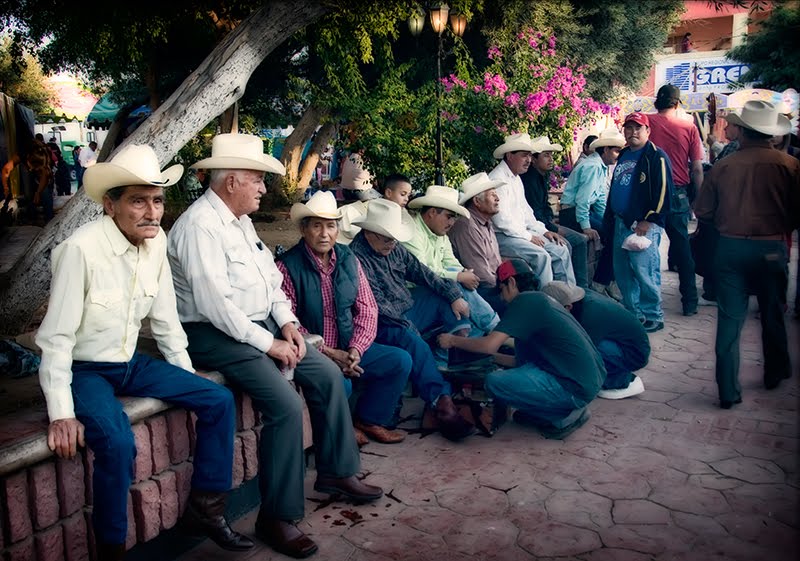 [MenPlazaBaviacoraDc08.jpg]