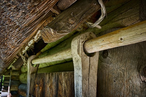 [EstOpenAirMuseumDoorJn09.jpg]