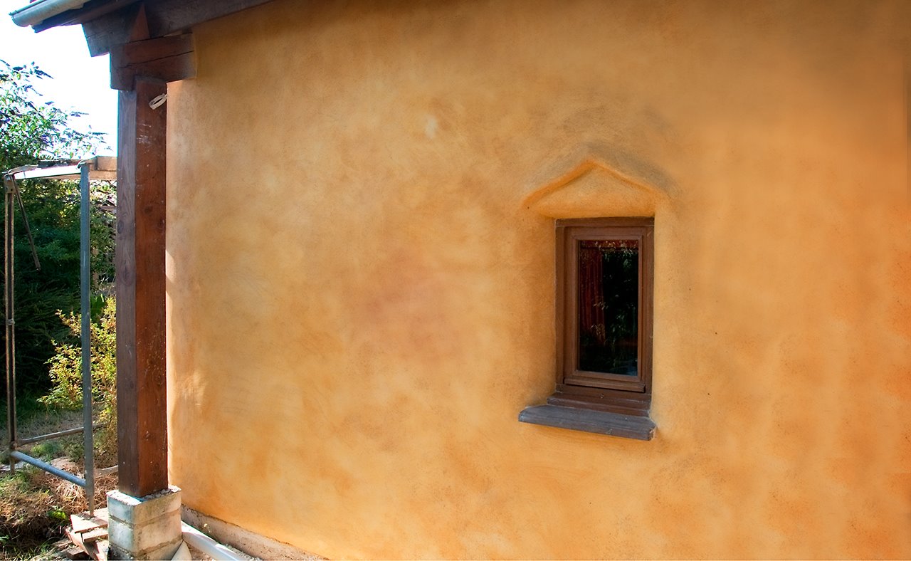 [FranceAndre'sWestWallJl09.jpg]