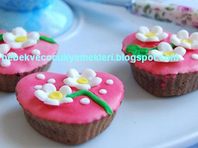 [cicek_bahcesi_muffin.jpg]