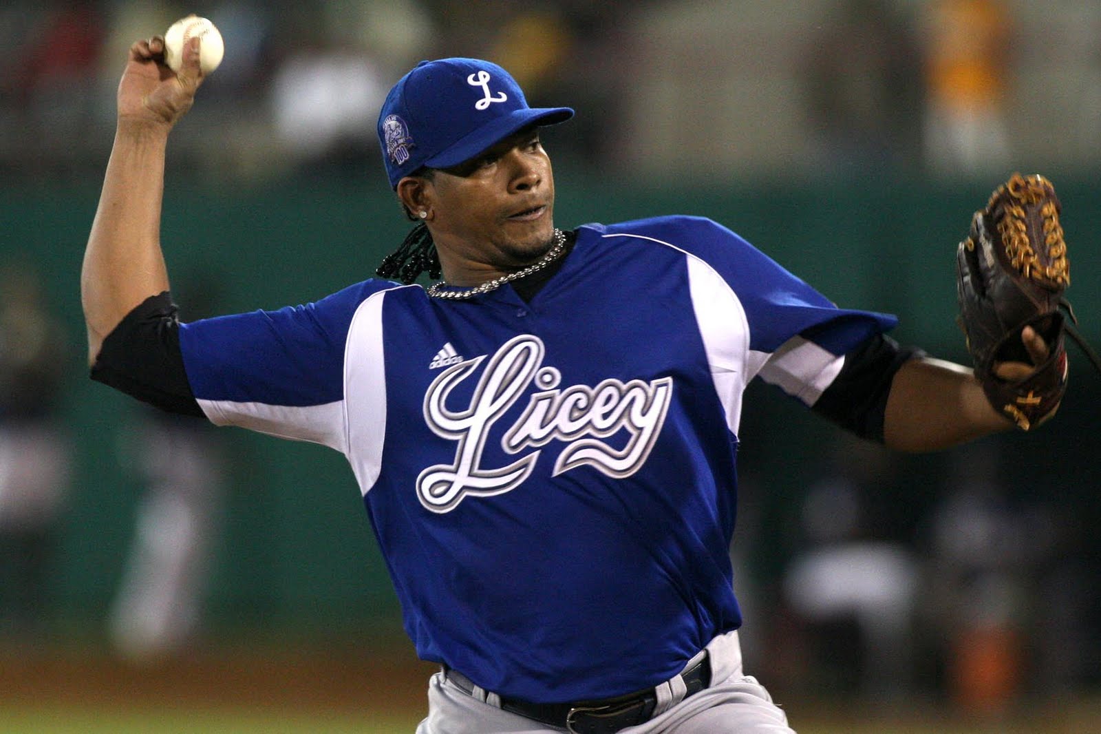 LO QUE PASO HOY SOSA VUELVE A LAS GRANDES LIGAS.........