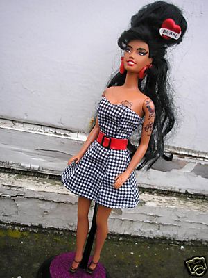 Online News Blog: Amy Winehouse Barbie Doll Photos | World Best News Blog