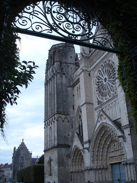 Catedral-de-San-Pierre