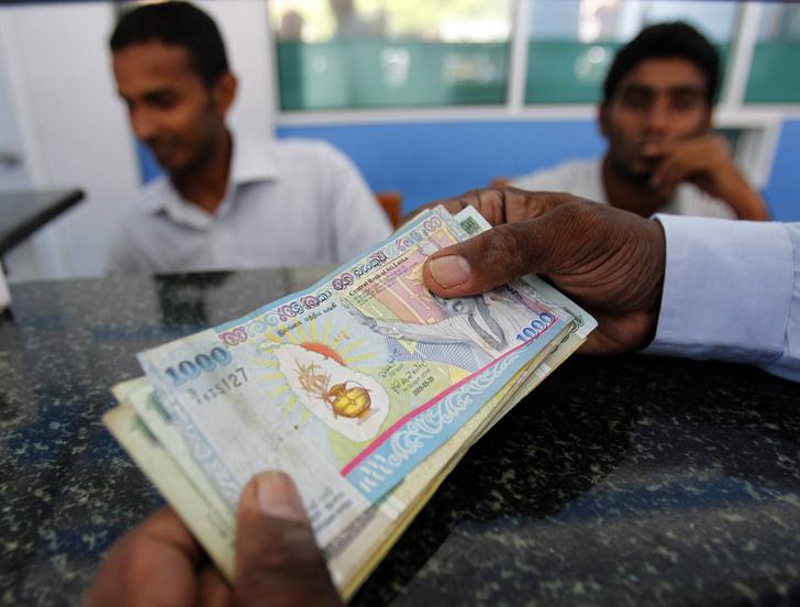 Шри ланка деньги курс. Шри Ланка валюта. Деньги Шри Ланки. Валюта на Шри Ланке. Купюры в Шри Ланке.