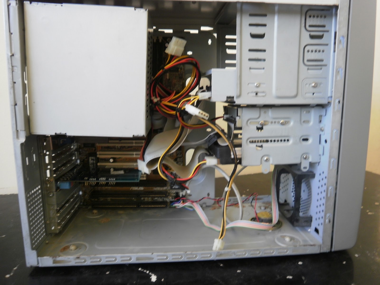 instalacion del equipo de computo: Armado y Desarmado del Gabinete