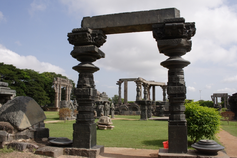 Варангал базальтовый храм индия