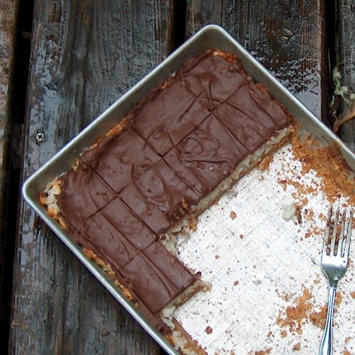 Cranberry Morning Yummy MOUNDS BARS!