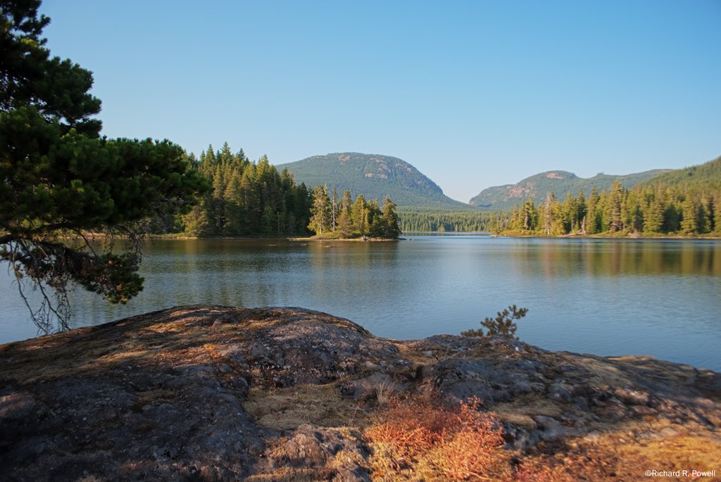 100 Lakes on Vancouver Island Lone Tree Island