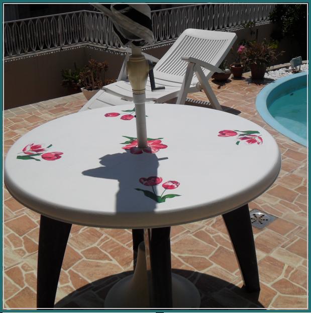 Bom de Fazer Mesa de plástico com decoupage