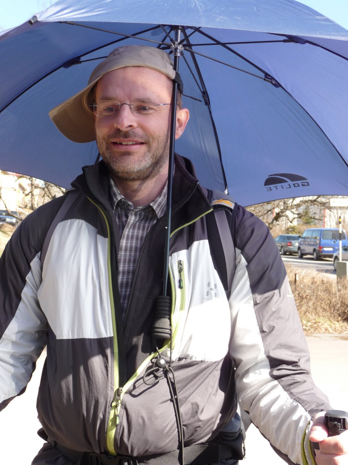 Hands free umbrella deals