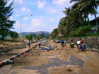 Karon Beach Road, 26th December 2004