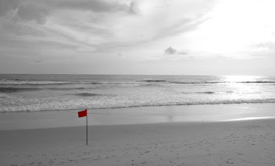 Red flag at Karon Beach