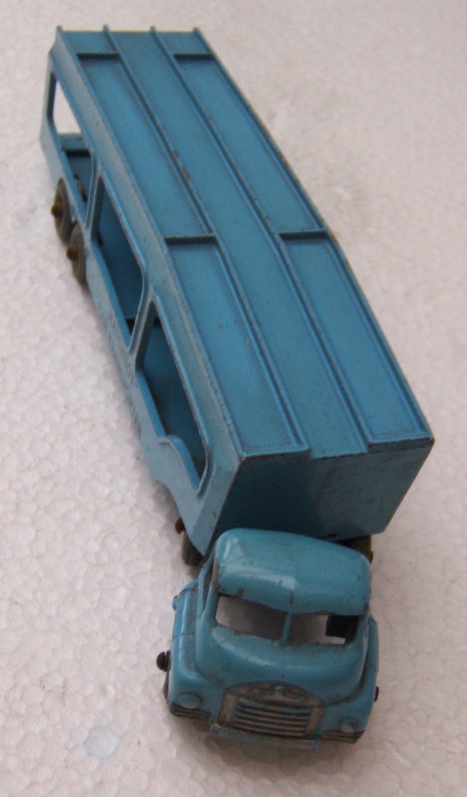 MM2010e Gallery 53 Matchbox Car Transporter (Accessory Pack No 2)