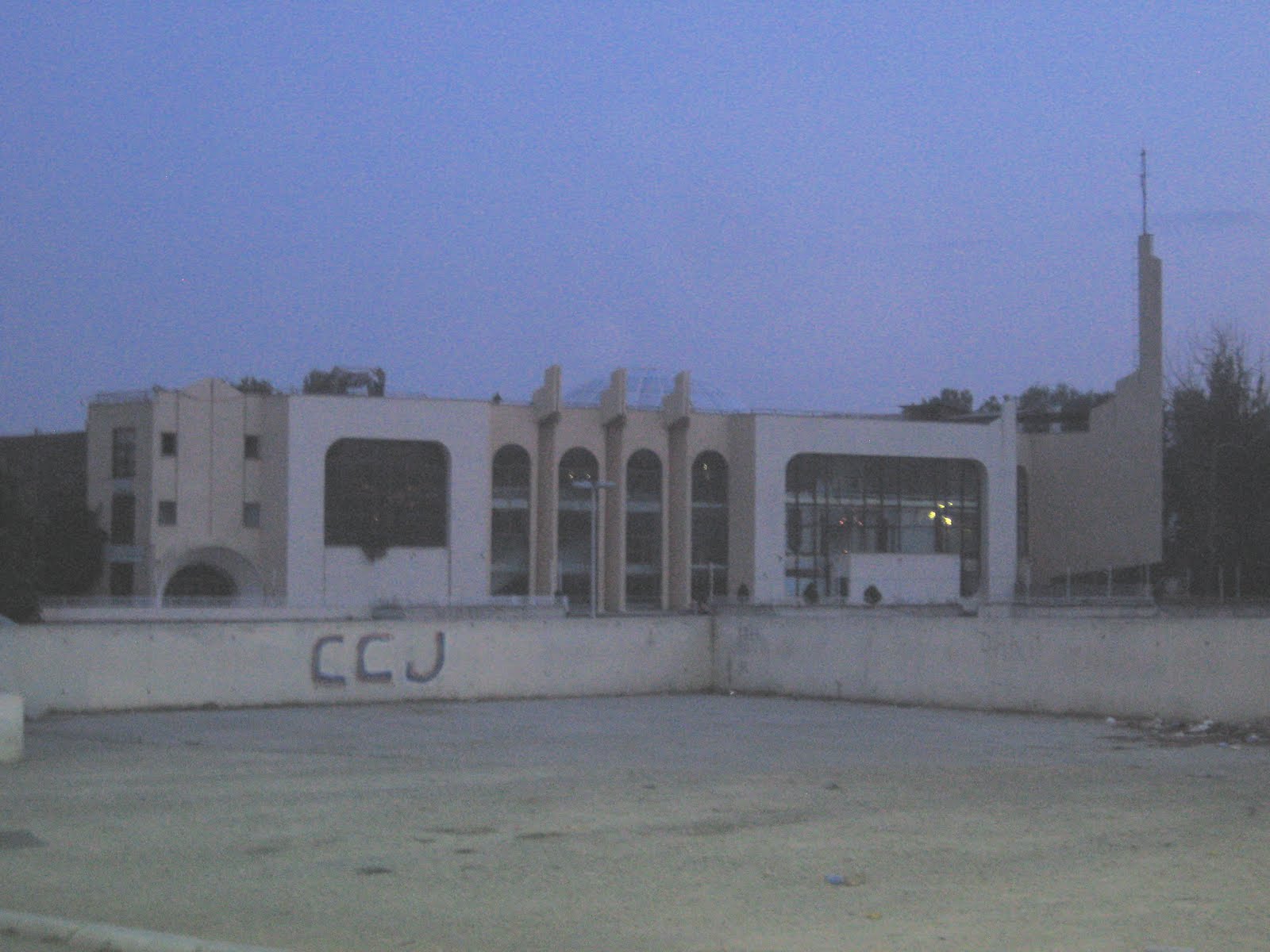 NOTHING AGAINST SERBIA Kosovska Mitrovica