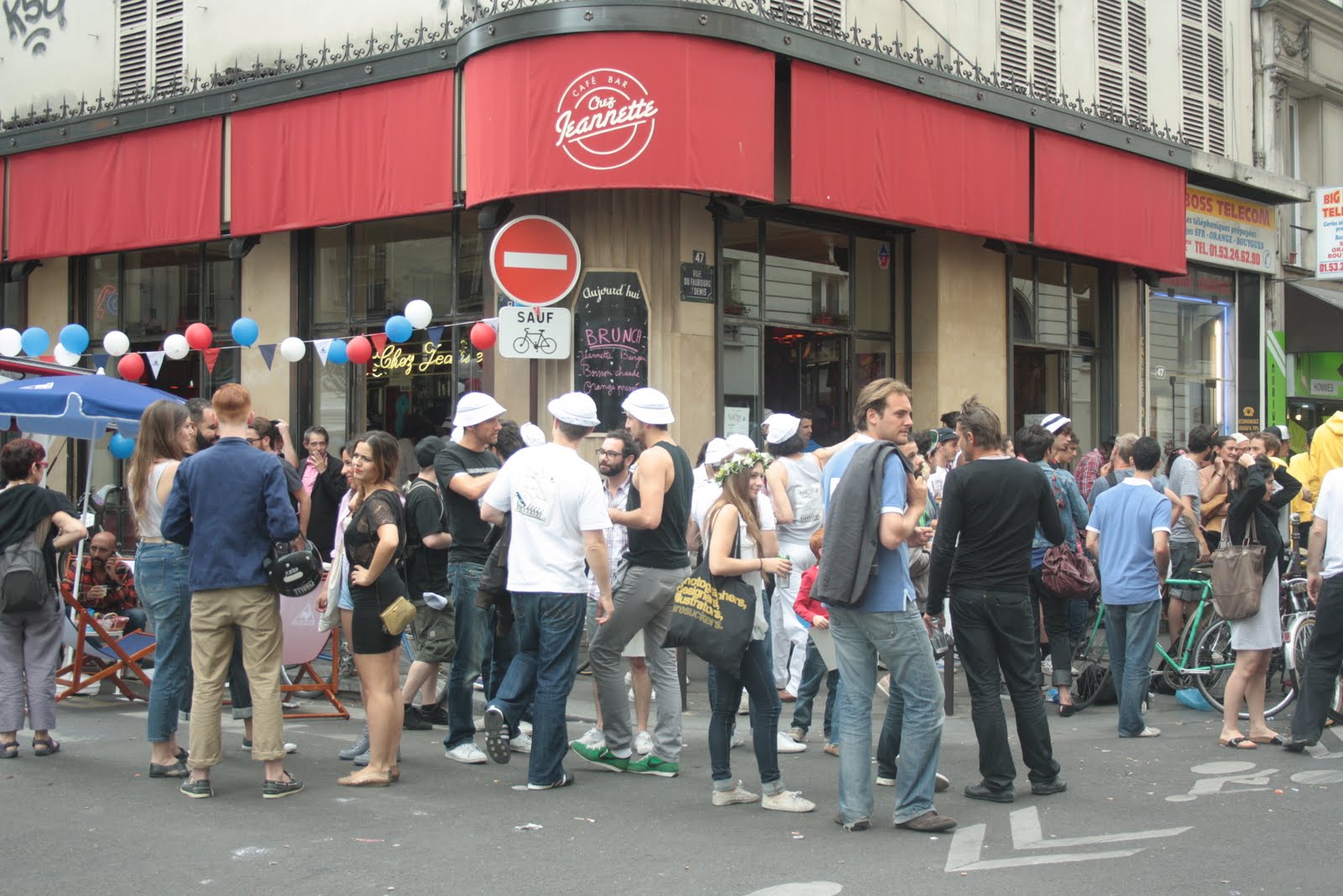 Chez Jeannette 47 Rue Du Faubourg Saint-denis 75010 Paris France AQUAPAX: Le vel'off : l'alternative à la traditionnelle arrivée du tour