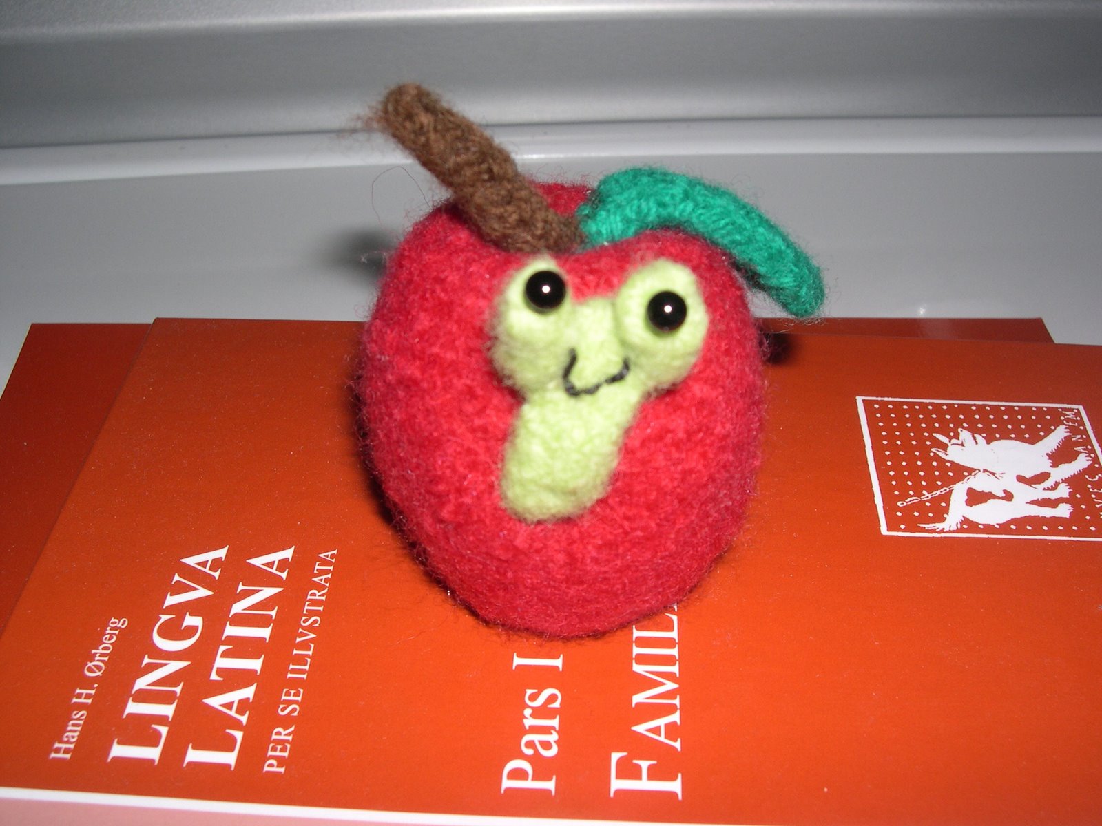 [Teacher's+Pet+Apple.jpg]