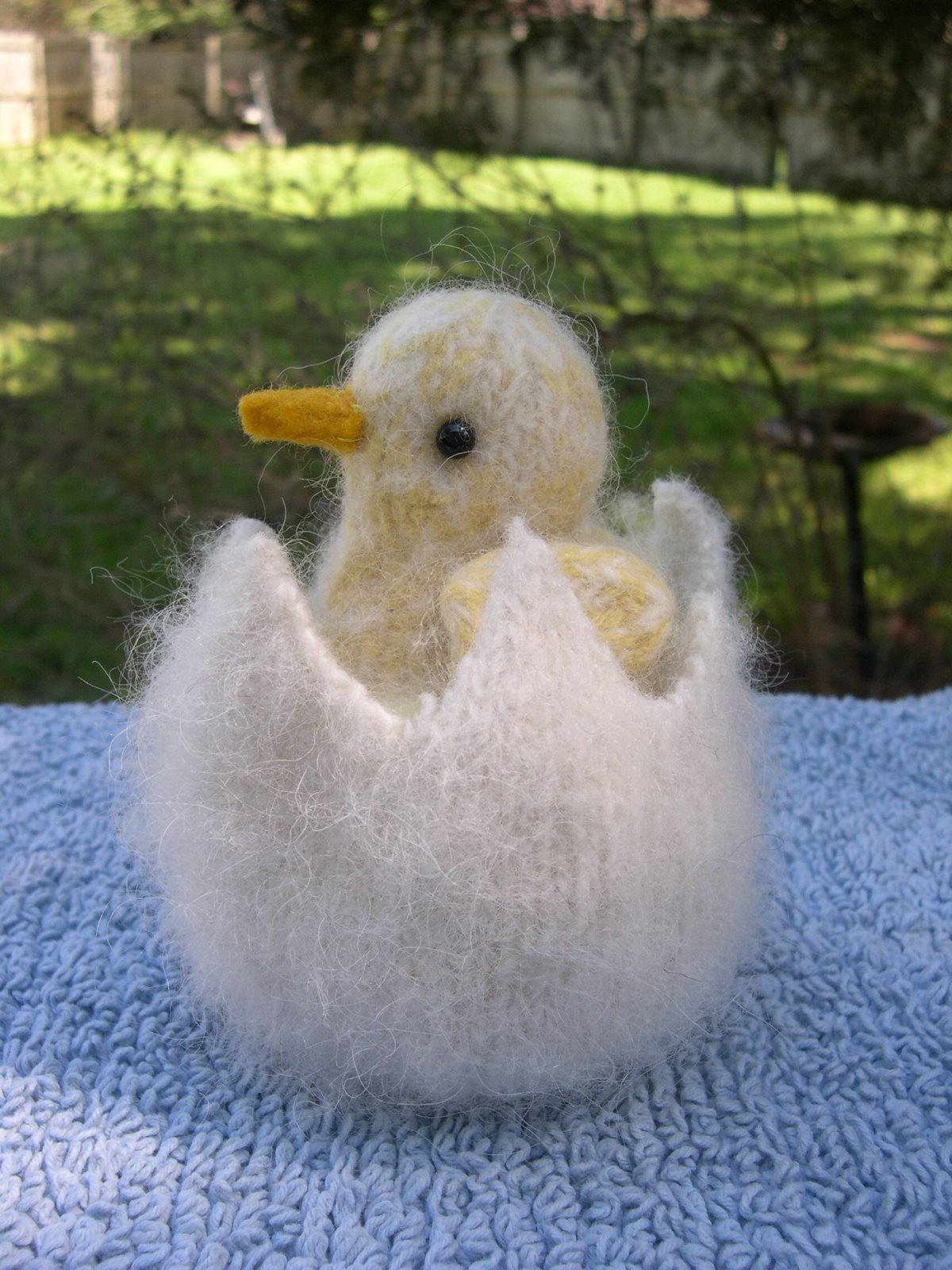 [yellowchickegg.jpg]