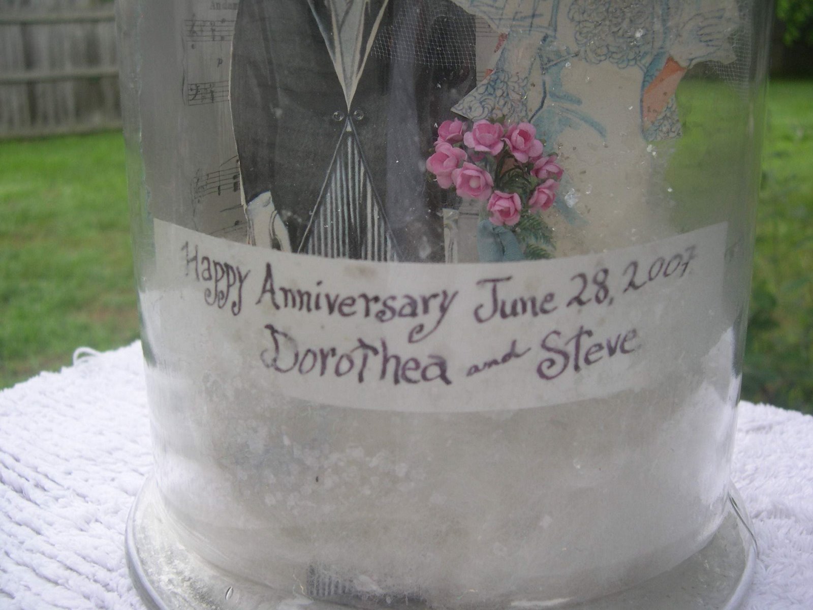 [anniversary+jar+close.JPG]