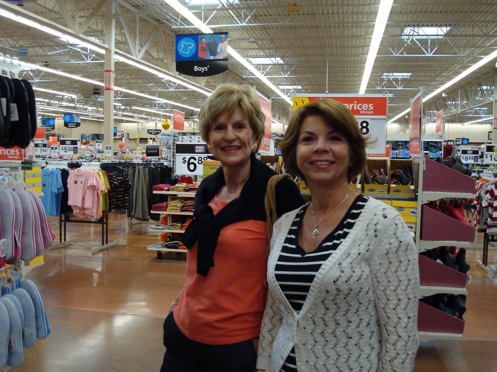 [Gmom+and+Pam+at+Walmart.JPG]