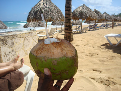 https://3.bp.blogspot.com/_Bo8JxG4wcsg/TMsYTGIof3I/AAAAAAAAAHc/p93DBVB3SE8/s400/013+-+My+Coconut+Drink.JPG