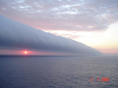 [297_2551-alt-Nuvens2.jpg]