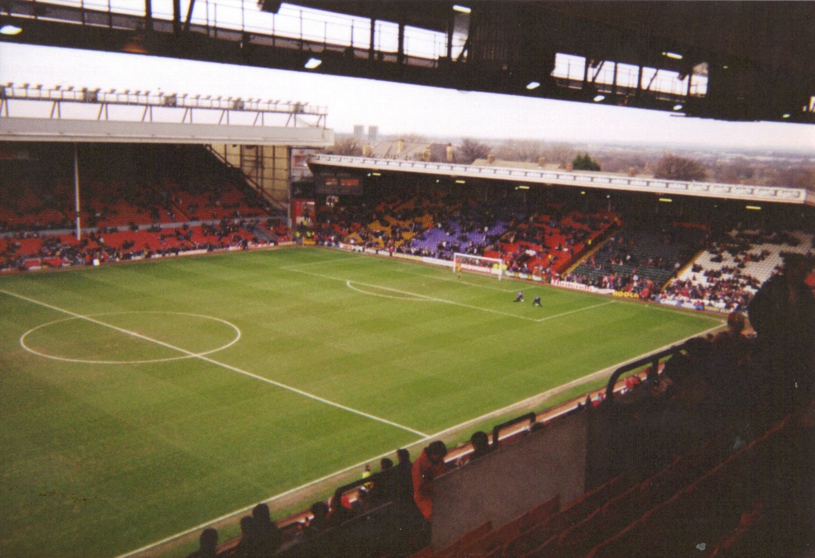 [anfield10.jpg]