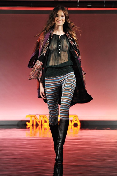 [article_image_ac2388eeb923e76f.jpg]