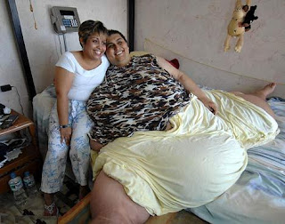 changing your inches: Fattest Woman in the World & Manuel Uribe